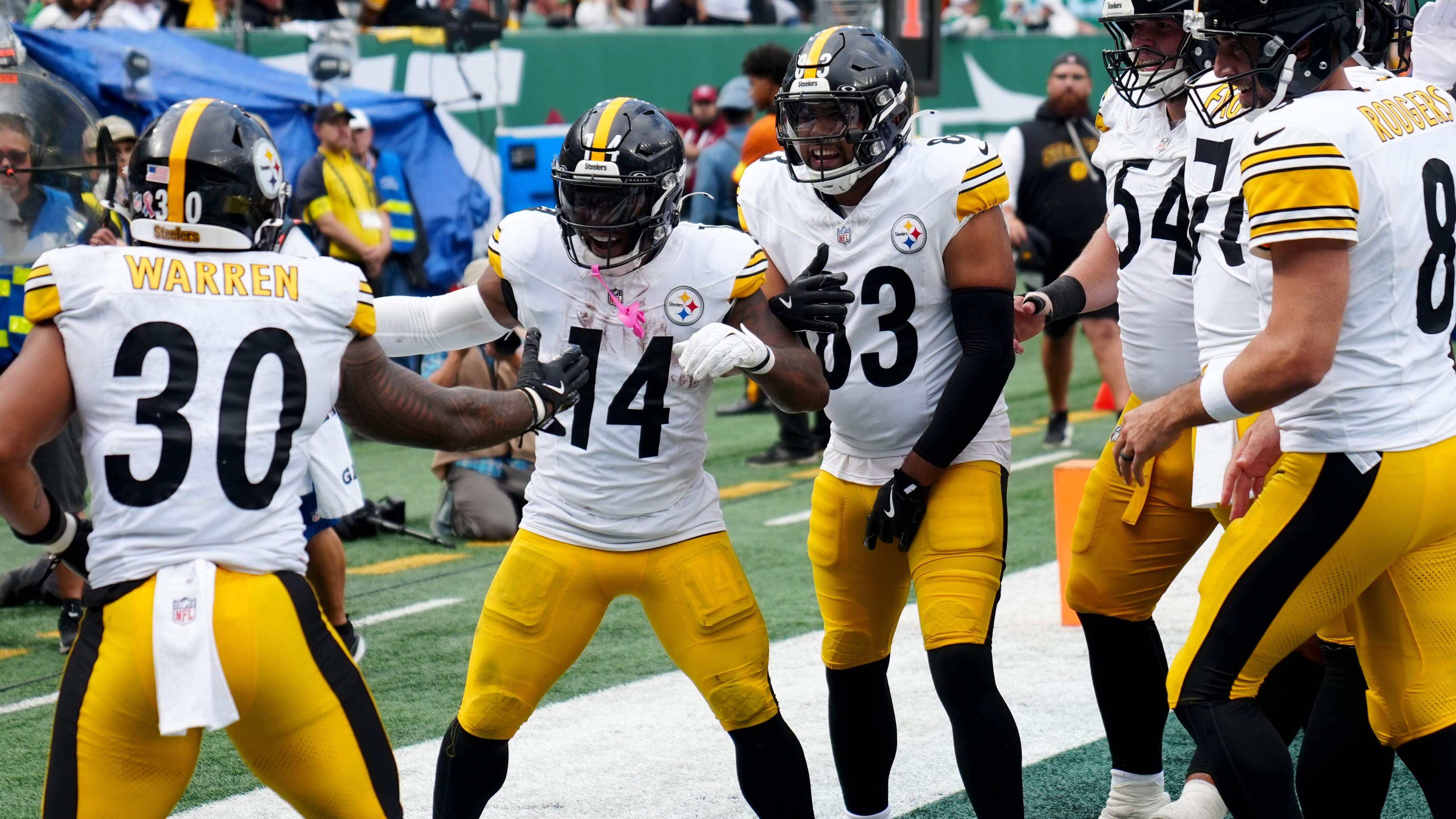 Seahawks vs Steelers Predictions - Early Picks & Odds for Week 2