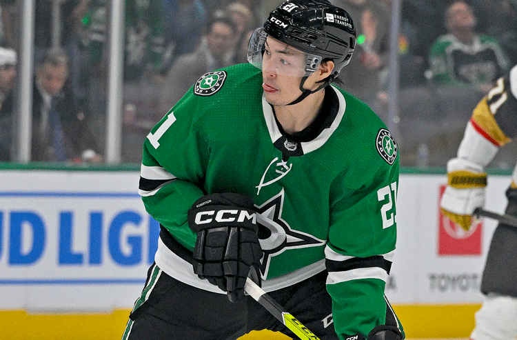 How To Bet - Today’s NHL Prop Picks and Best Bets: Stars Pull Out the Stops in Vegas