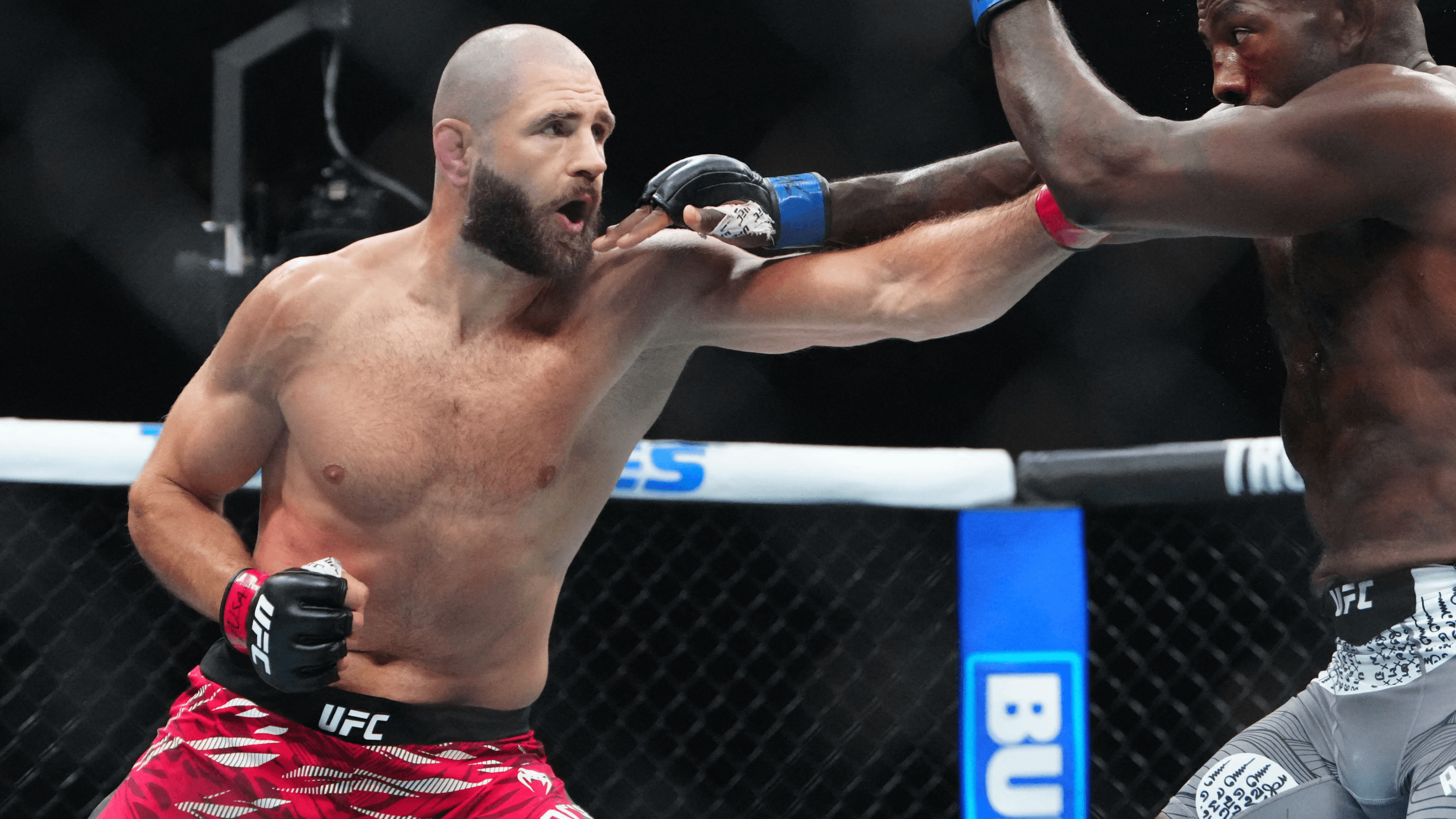 How To Bet - UFC 327 Jiri Prochazka vs Carlos Ulberg Predictions, Picks & Odds