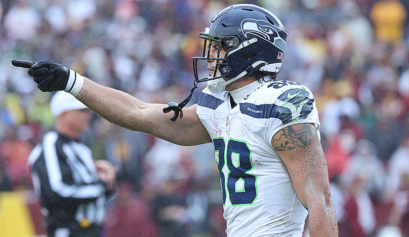 How To Bet - Seahawks vs Broncos Prop Picks: Thursday Night Football