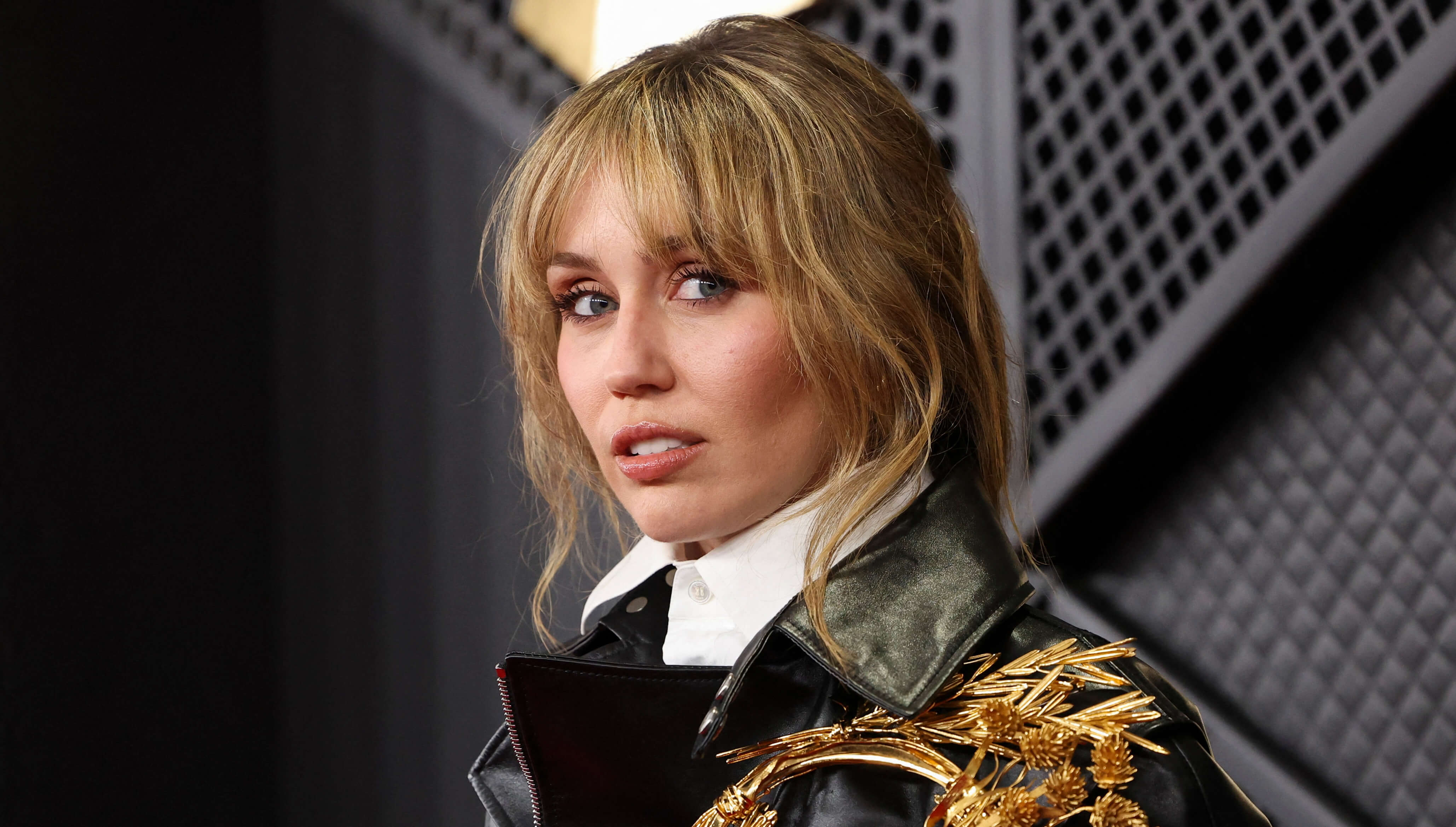 How To Bet - Coachella Lineup 2027 Odds: Miley Cyrus and SZA Favorites to Headline