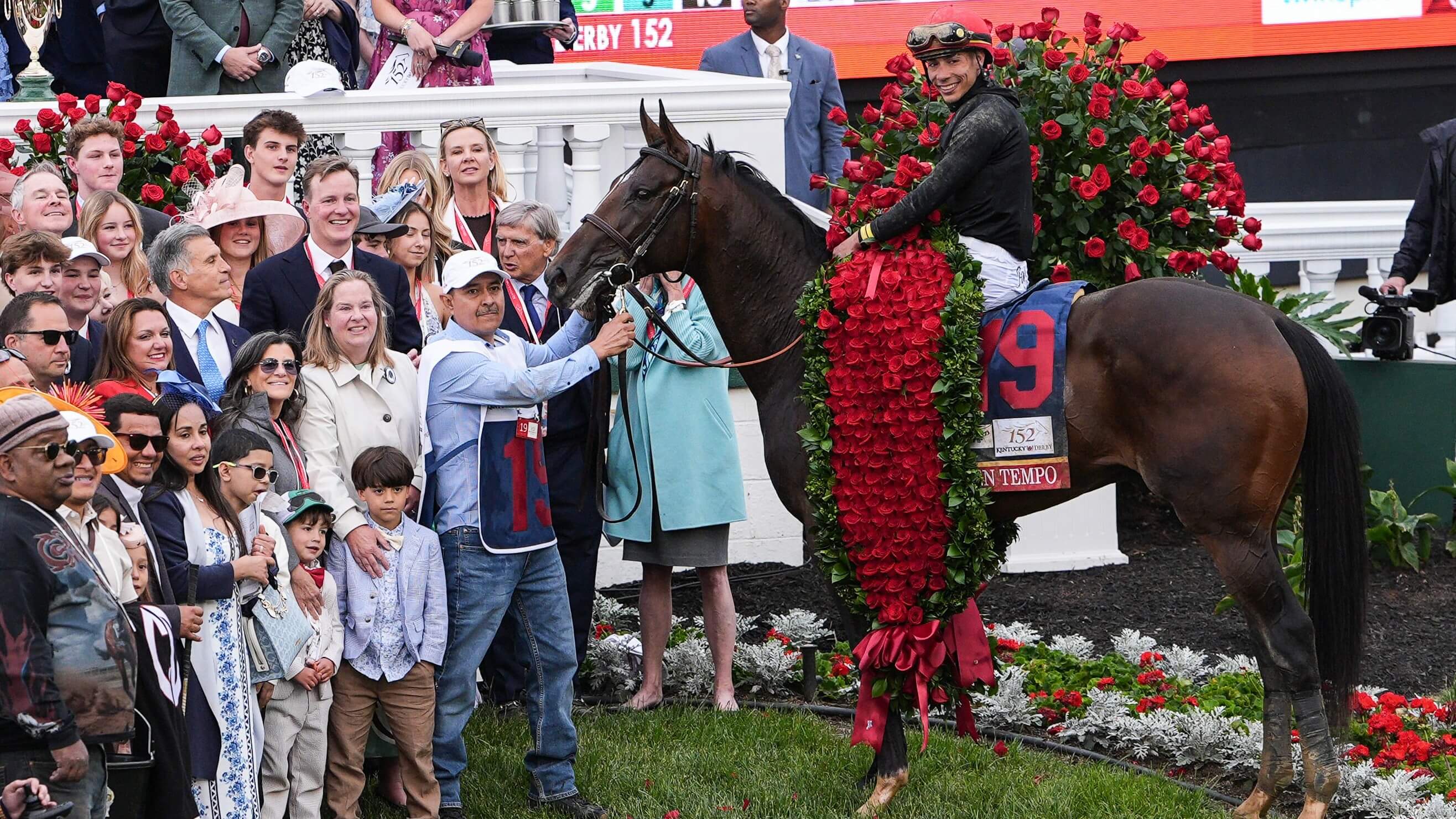 Kentucky Derby horse racing Golden Tempo