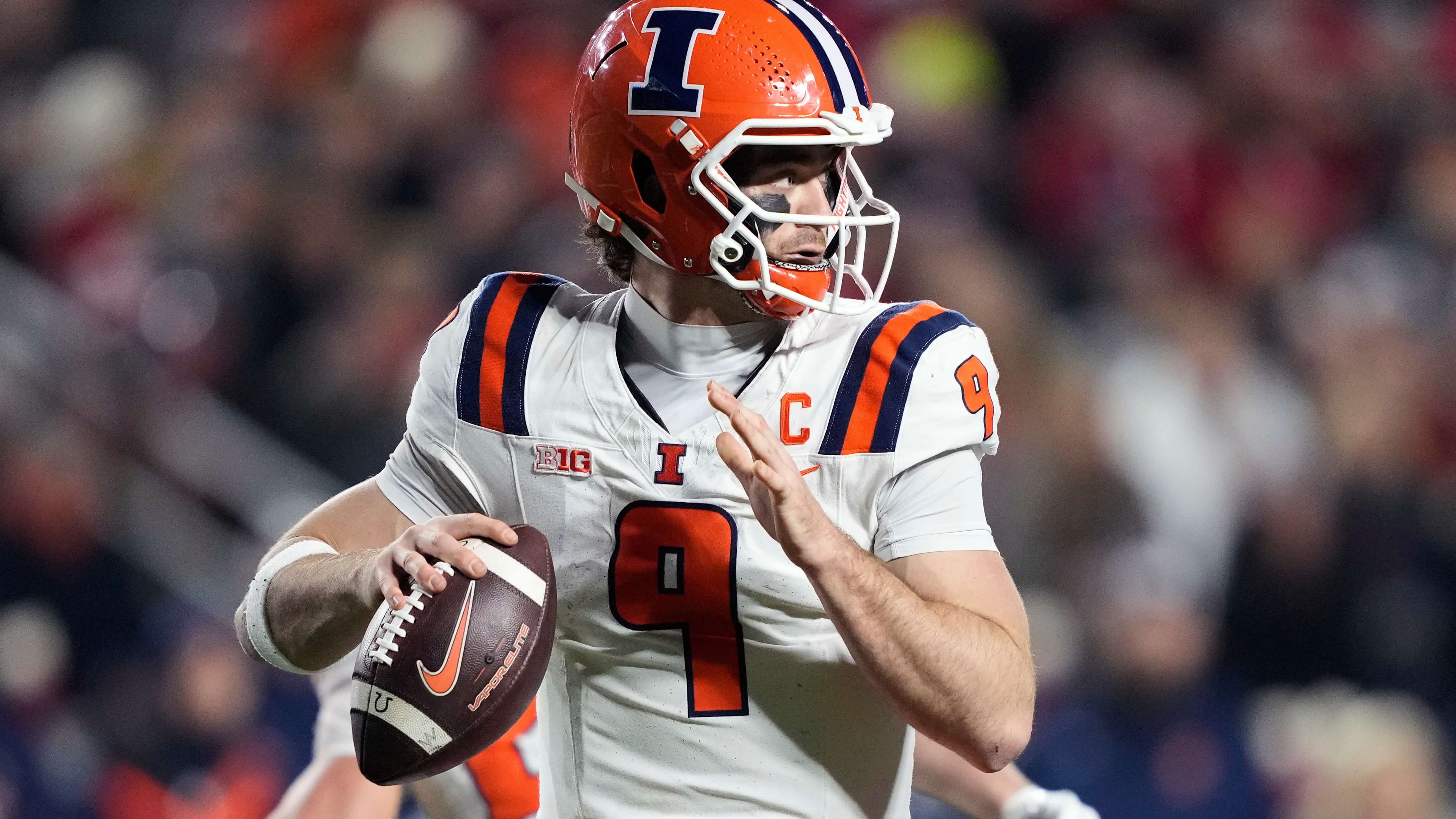 How To Bet - Tennessee vs Illinois Prediction, Picks & Odds for December 30 — Music City Bowl