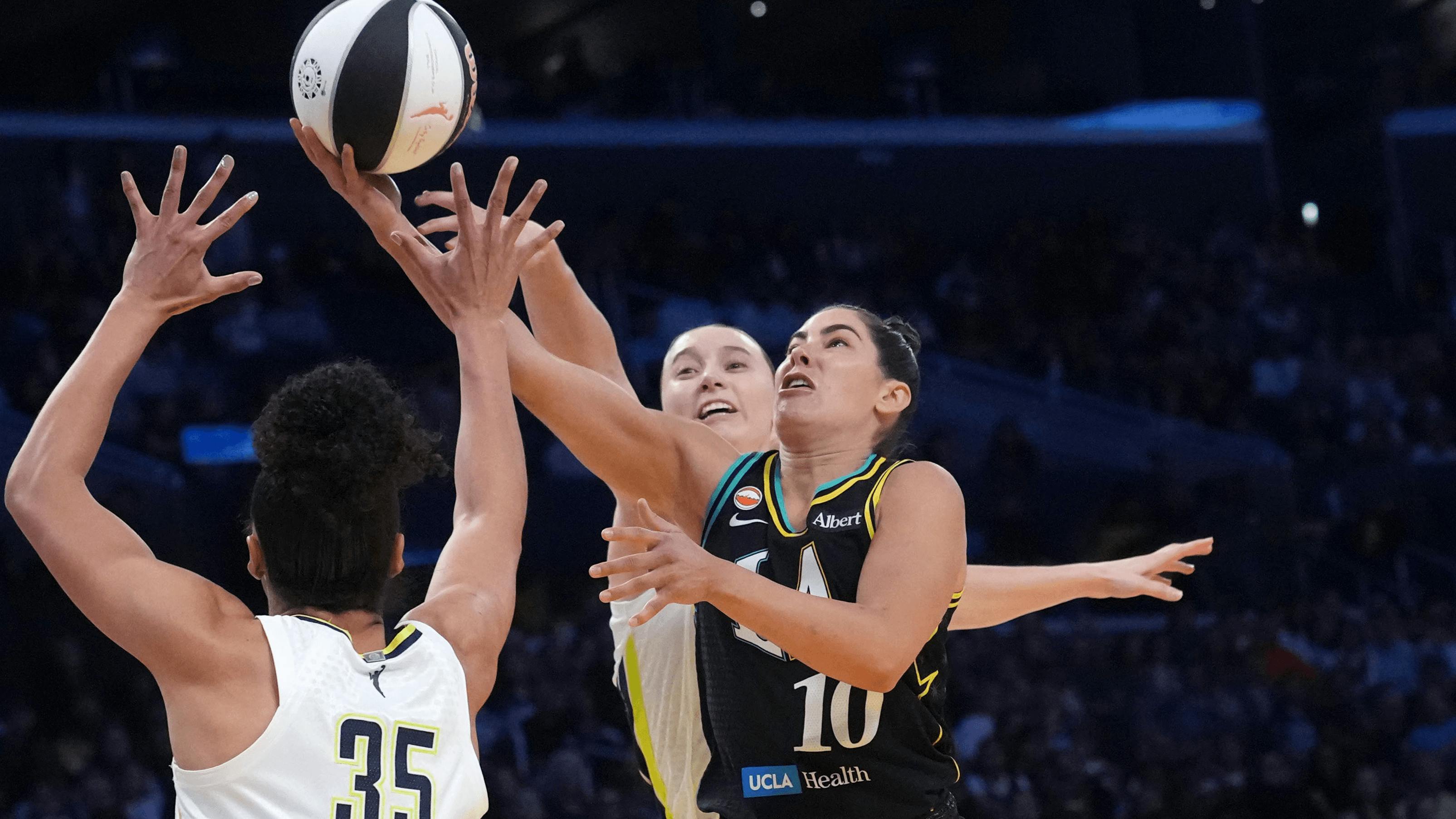 Fire vs Sparks Prediction, Picks & Odds for Tonight’s WNBA Game
