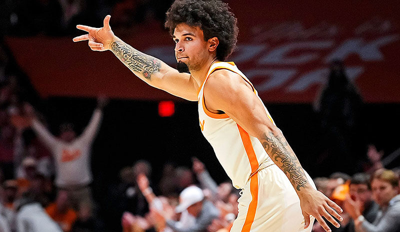 Tennessee vs Arkansas Prediction, Picks & Odds for Today's College Basketball Game 