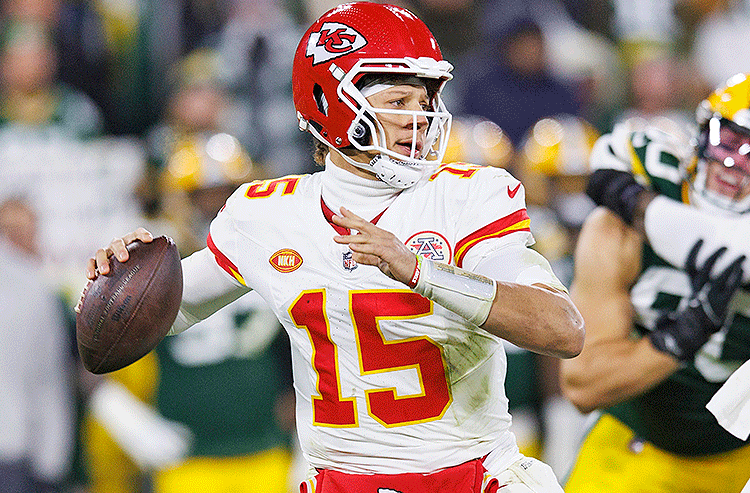 How To Bet - NFL Week 14 Odds and Betting Lines: Chiefs Laying Under a Field Goal at Home