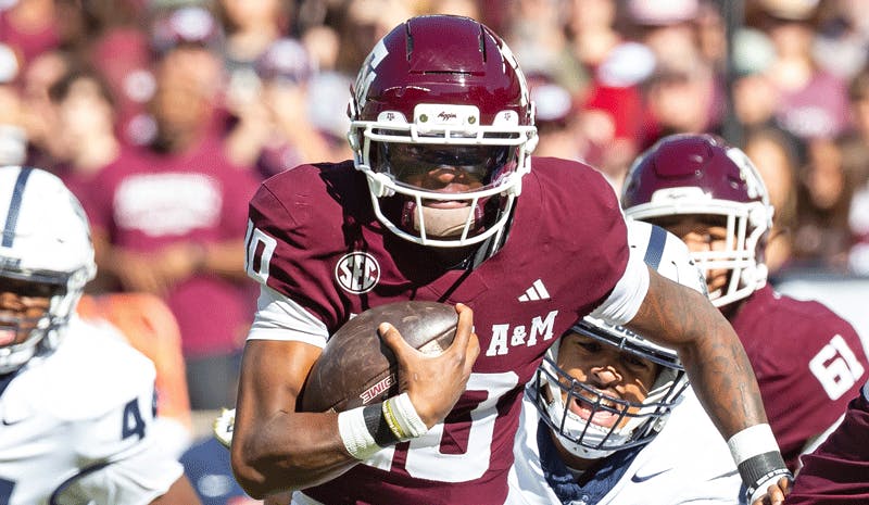 Texas A&M vs Texas Predictions - Early Picks & Odds for Week 14