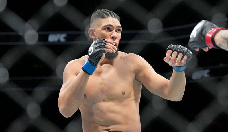 How To Bet - UFC 327 Dominick Reyes vs Johnny Walker Predictions, Picks & Odds