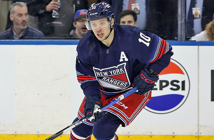 New York Rangers star Artemi Panarin in NHL action.