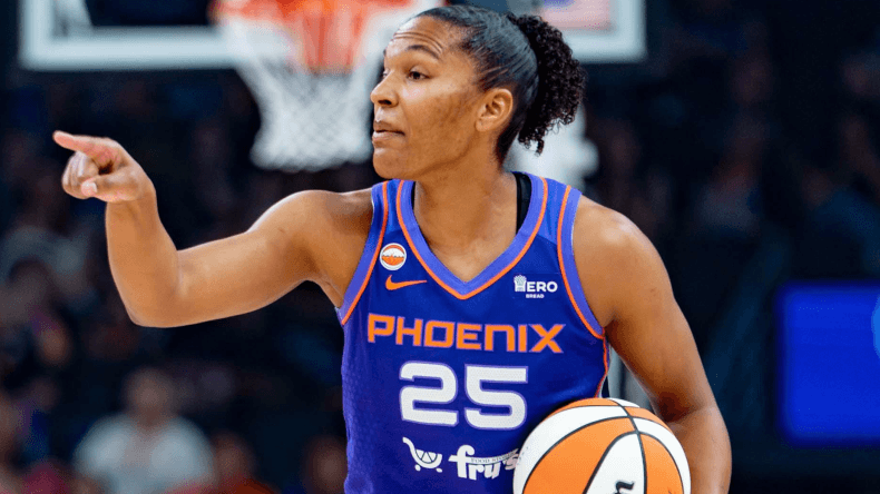 Phoenix Mercury forward Alyssa Thomas WNBA