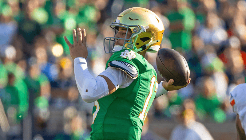 CJ Carr Notre Dame Fighting Irish college football
