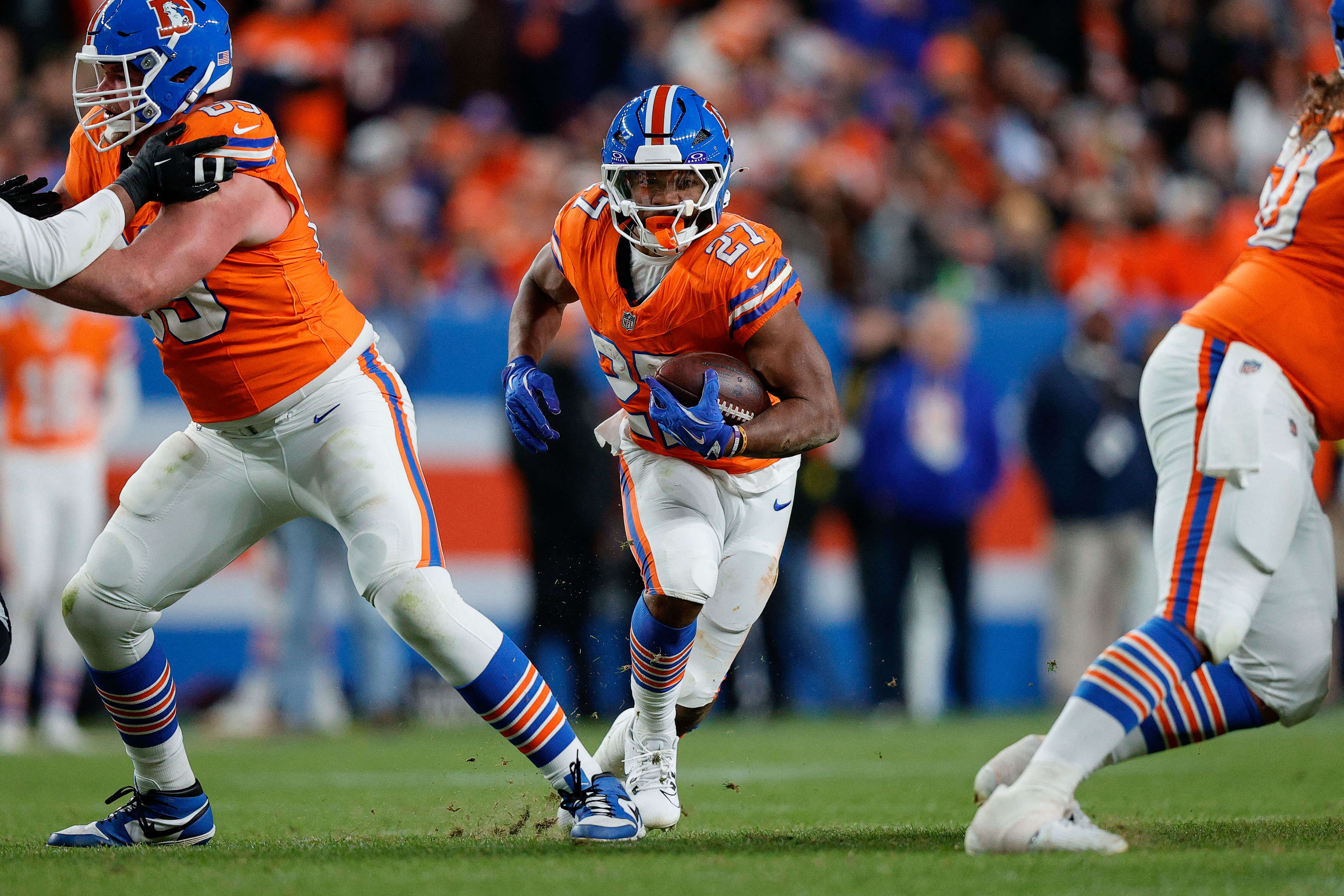 How To Bet - Broncos vs Chiefs AI Predictions for MNF: Week 1 ATS Pick & TD Projection