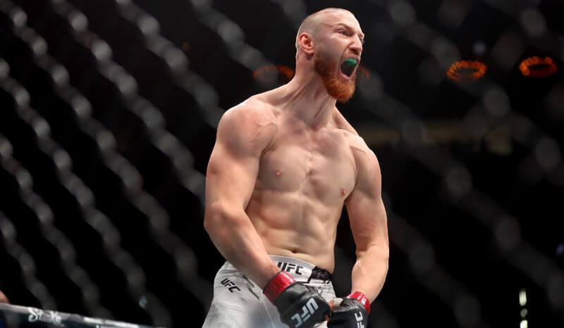 How To Bet - UFC 316 Kelvin Gastelum vs Joe Pyfer Predictions, Picks & Odds