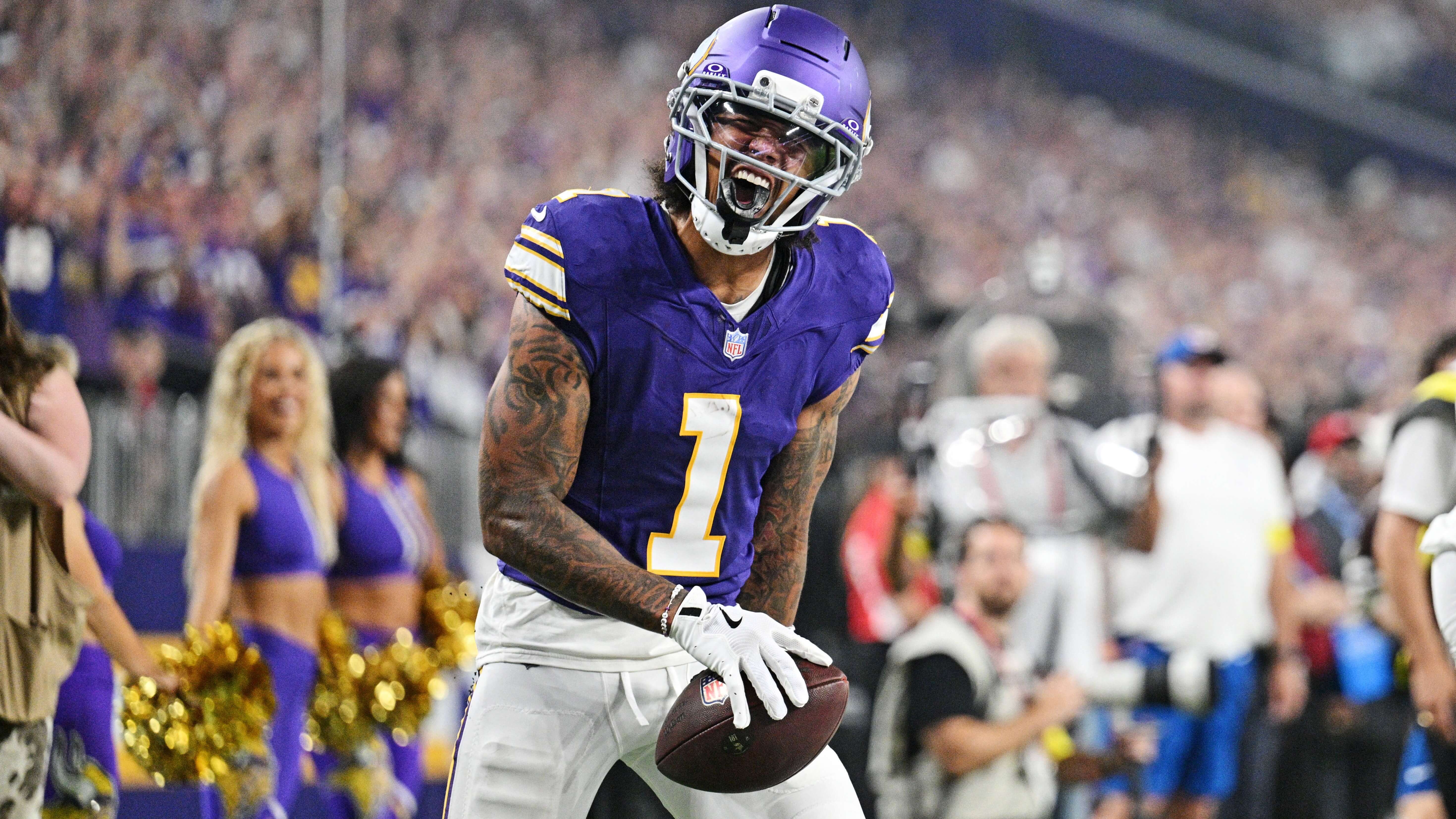 How To Bet - Bengals vs Vikings Predictions - Early Picks & Odds for Week 3