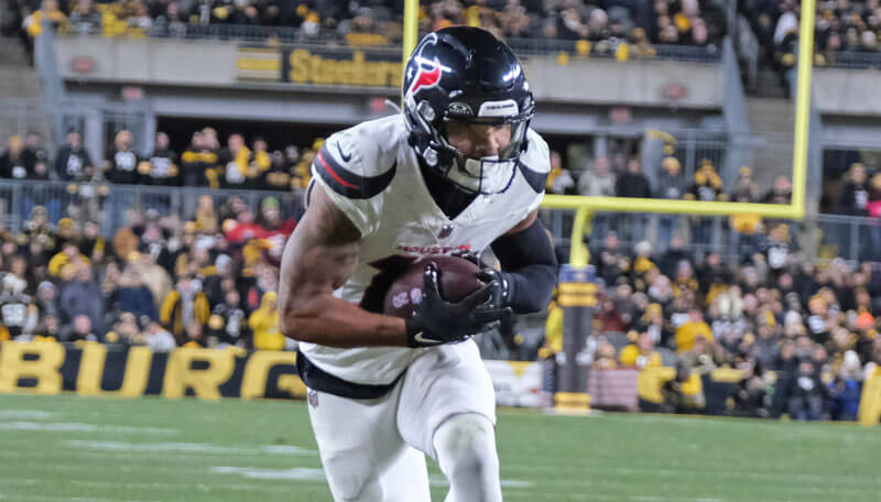 How To Bet - Texans vs Patriots Predictions, Picks & Best Bets for the AFC Divisional Round