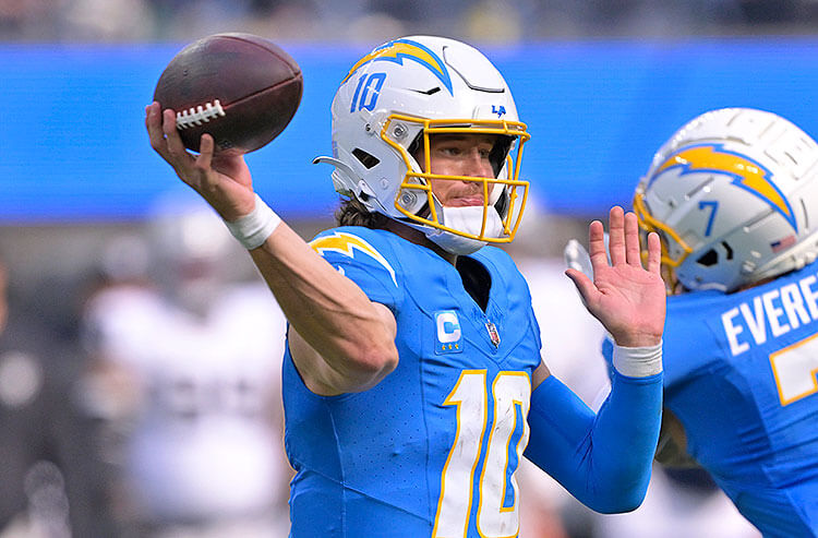 NFL Week 6 early-Sunday Best Bets: Player props, spread bets and more, NFL  and NCAA Betting Picks