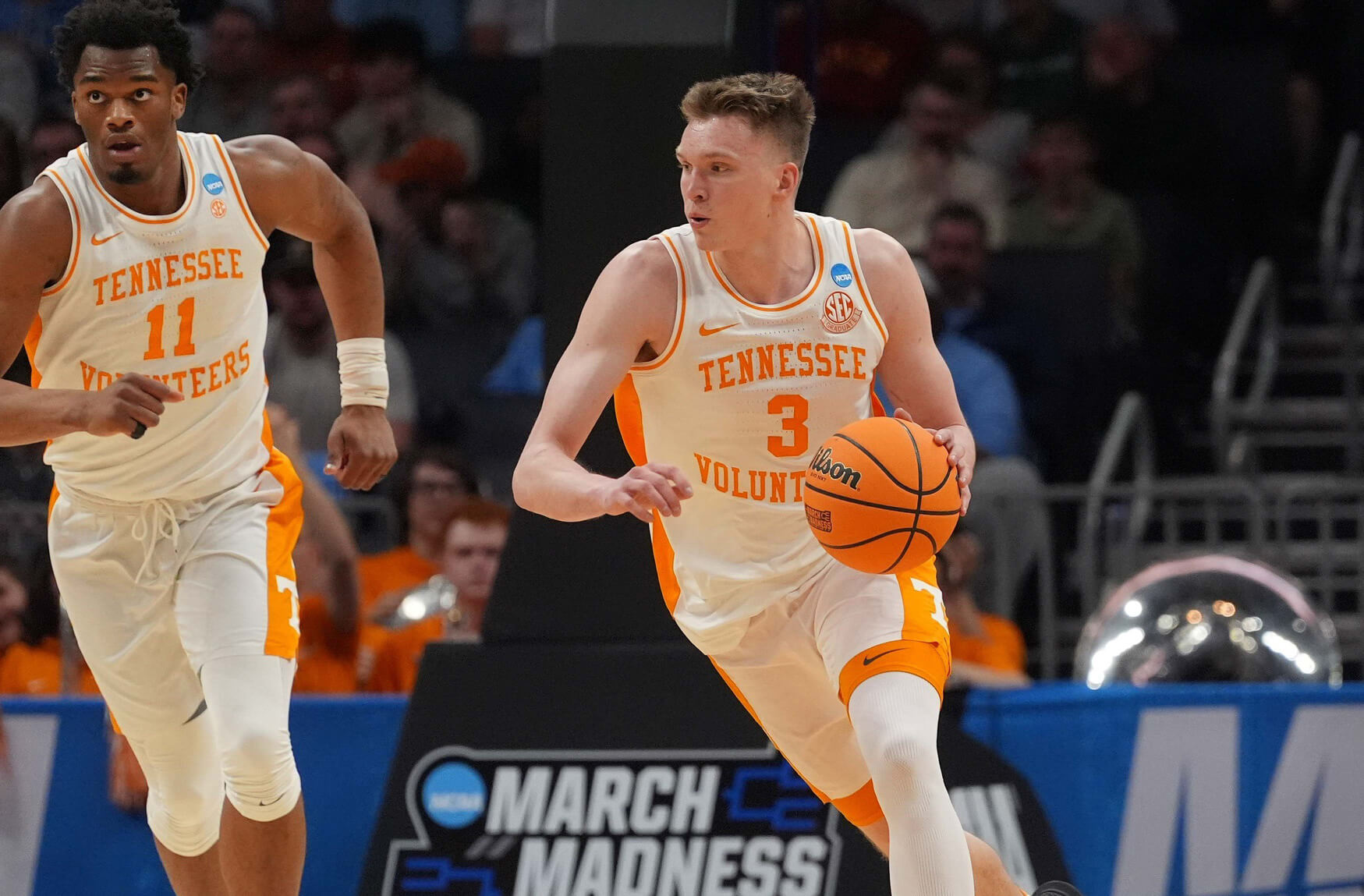 Creighton vs Tennessee Predictions, Picks, and Odds for March Madness Sweet 16 Matchup