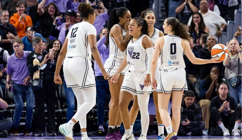 Lynx vs Valkyries Predictions, Picks & Odds for Saturday's WNBA Game 