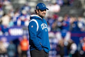 Jeff Saturday Lauds Colts' Hot Start, Praises Cardiac Bucs, Slams Lack of QB Protection