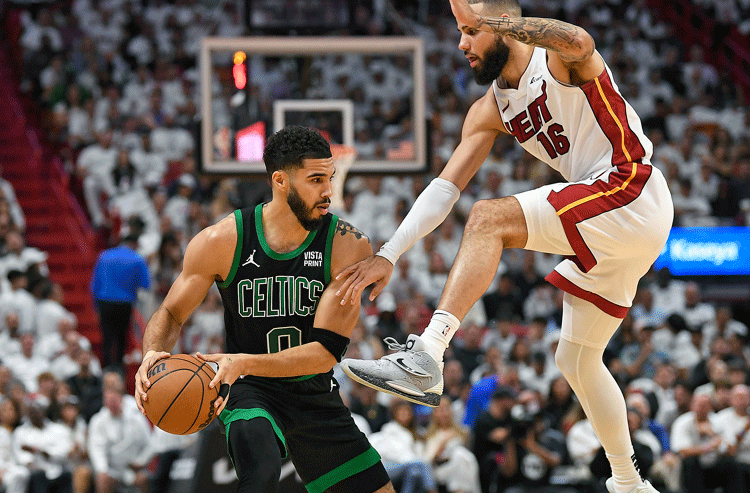 Heat vs Celtics Predictions, Picks, Odds for Tonight’s NBA Playoff Game 