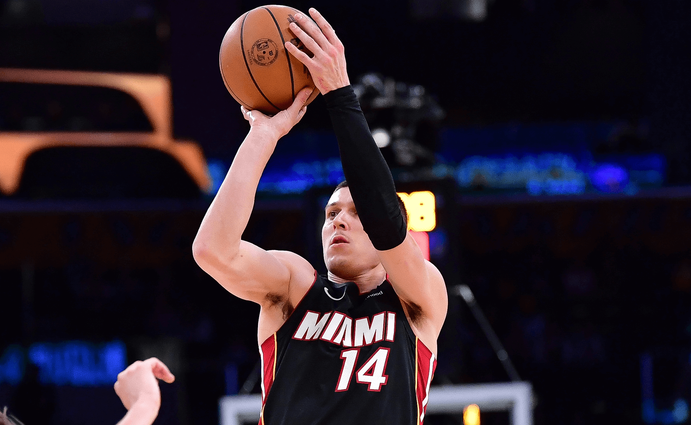 Nuggets vs Heat Prediction, Picks, and Odds for Tonight’s NBA Game