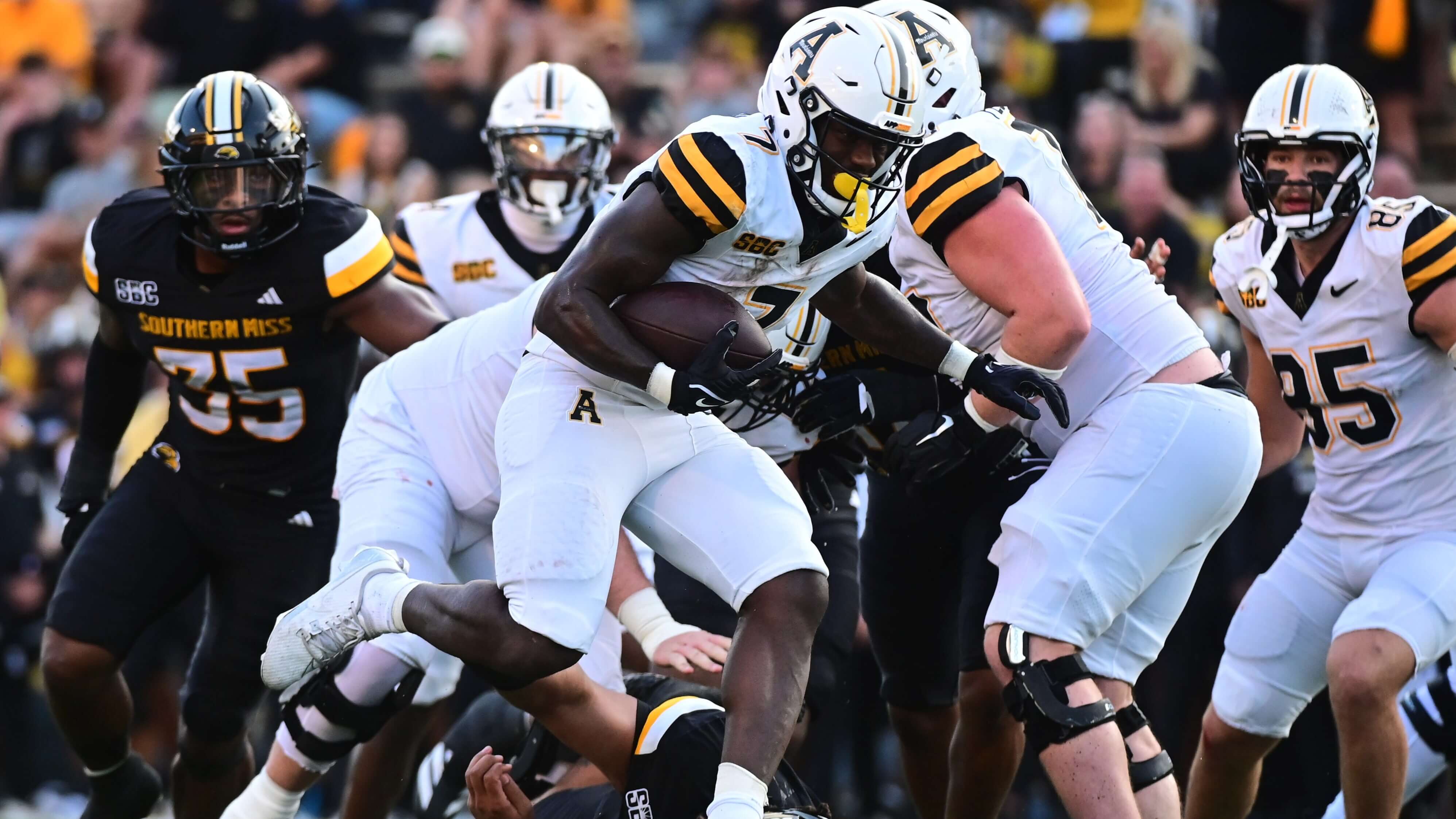 Georgia Southern vs App State Prediction, Picks & Odds for November 6 — College Football Week 11