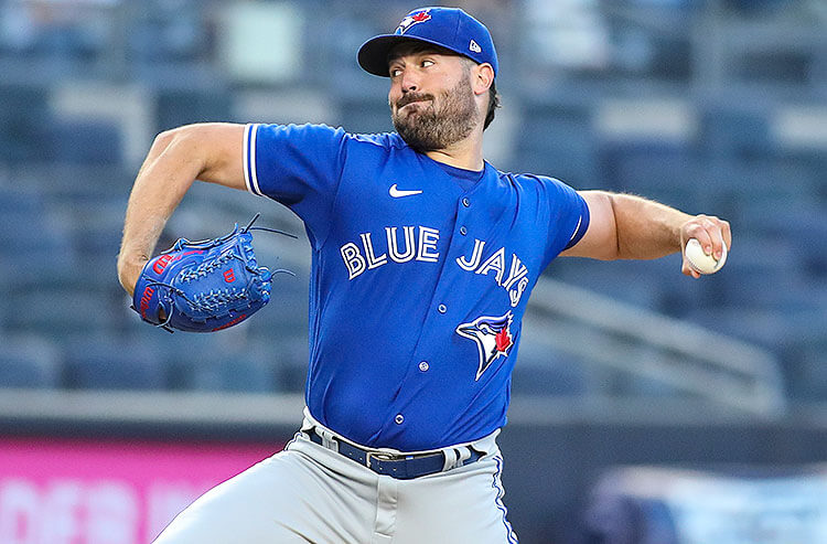 Blue Jays vs Red Sox Picks and Predictions: Ray Stays Hot
