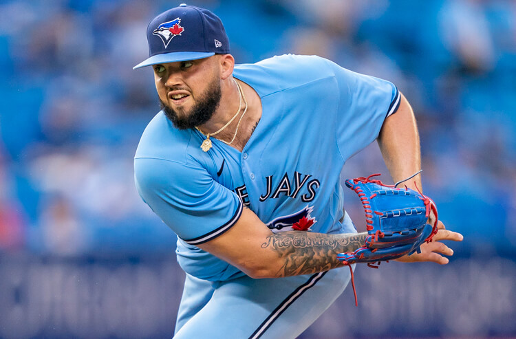 Blue Jays vs Orioles Odds, Picks, & Predictions Today — Growing Pains