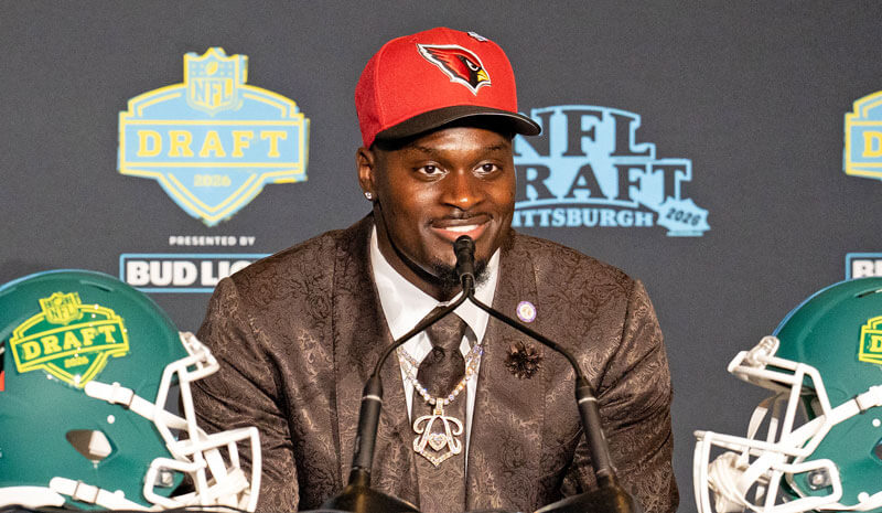 How To Bet - NFL Rookie of the Year Odds: Jeremiyah Love and David Bailey Emerge as Early Favorites