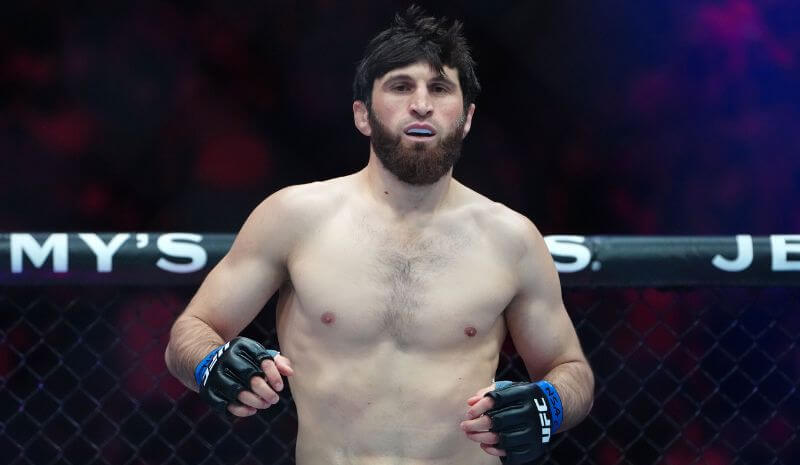 How To Bet - UFC 320 Predictions, Picks & Best Bets for Tonight's Main Card