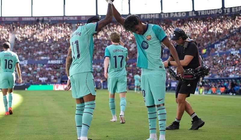 How To Bet - Champions League Odds: Barcelona Takes Over as UCL Favorite
