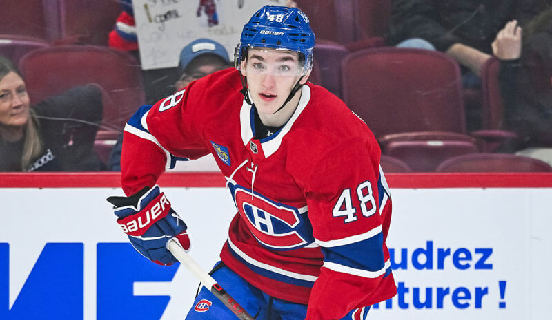 Canadiens vs Blackhawks Prediction, Picks & Odds for Tonight’s NHL Game 