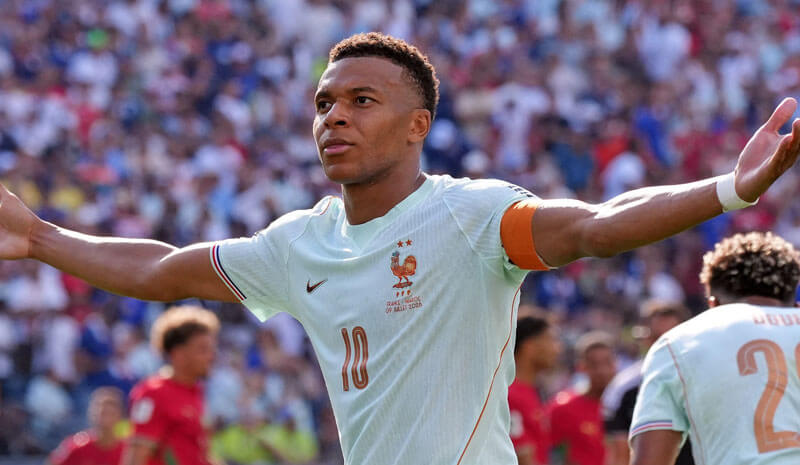How To Bet - World Cup Golden Boot Odds 2026: Mbappe Pulls One Ahead of Messi, Haaland