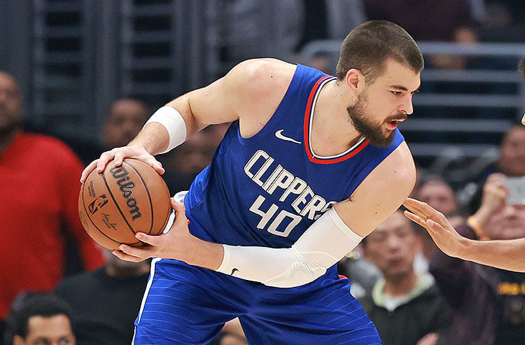 How To Bet - Clippers vs Mavericks Predictions, Picks, Odds for Tonight’s NBA Playoff Game
