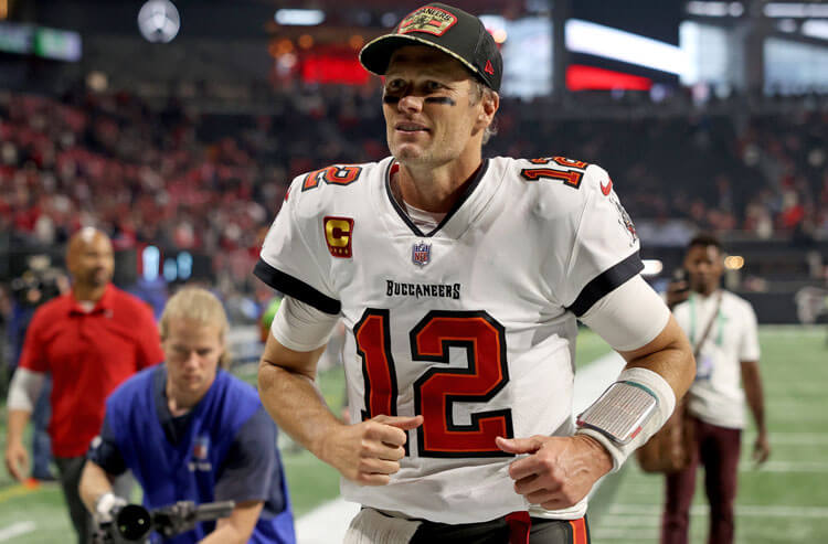 2021 NFL MVP Odds: Brady's Lead Growing Over Rodgers, Murray