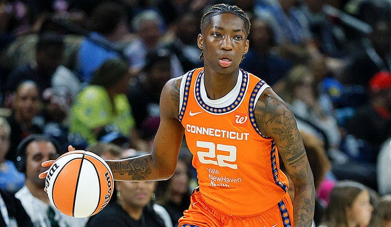 Dream vs Sun Predictions, Picks & Odds for Tonight’s WNBA Game