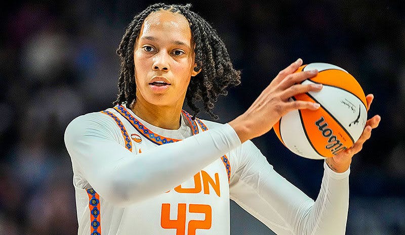 Sun vs Storm Prediction, Picks & Odds for Tonight’s WNBA Game