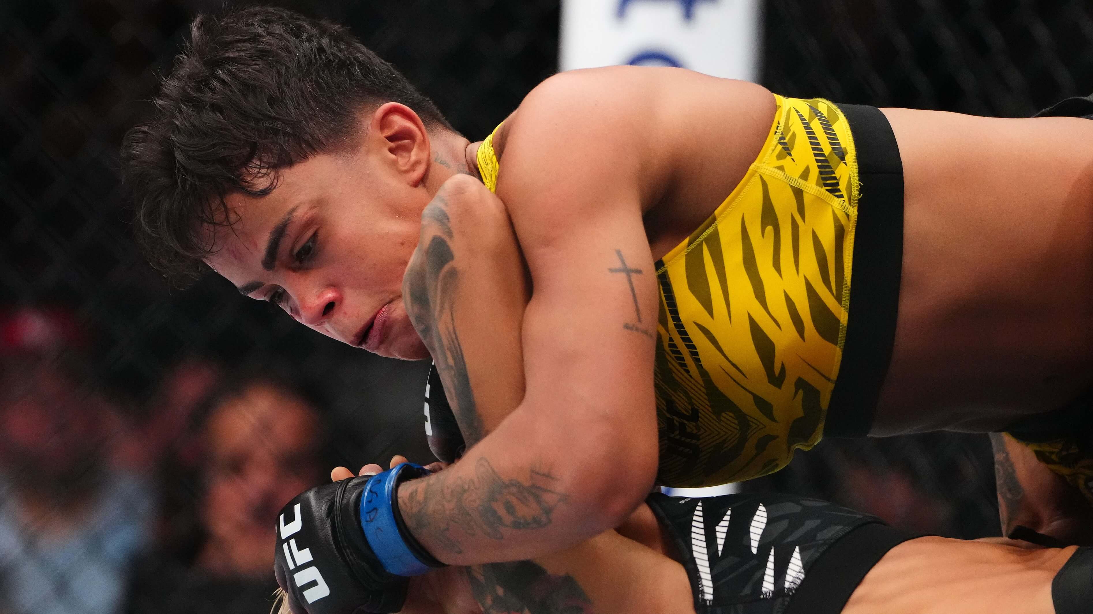 Iasmin Lucindo vs Angela Hill Predictions, Picks & Odds