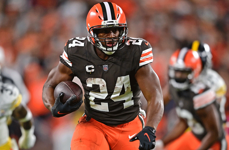 Best NFL prop bets for every Week 4 game: Nick Chubb keeps