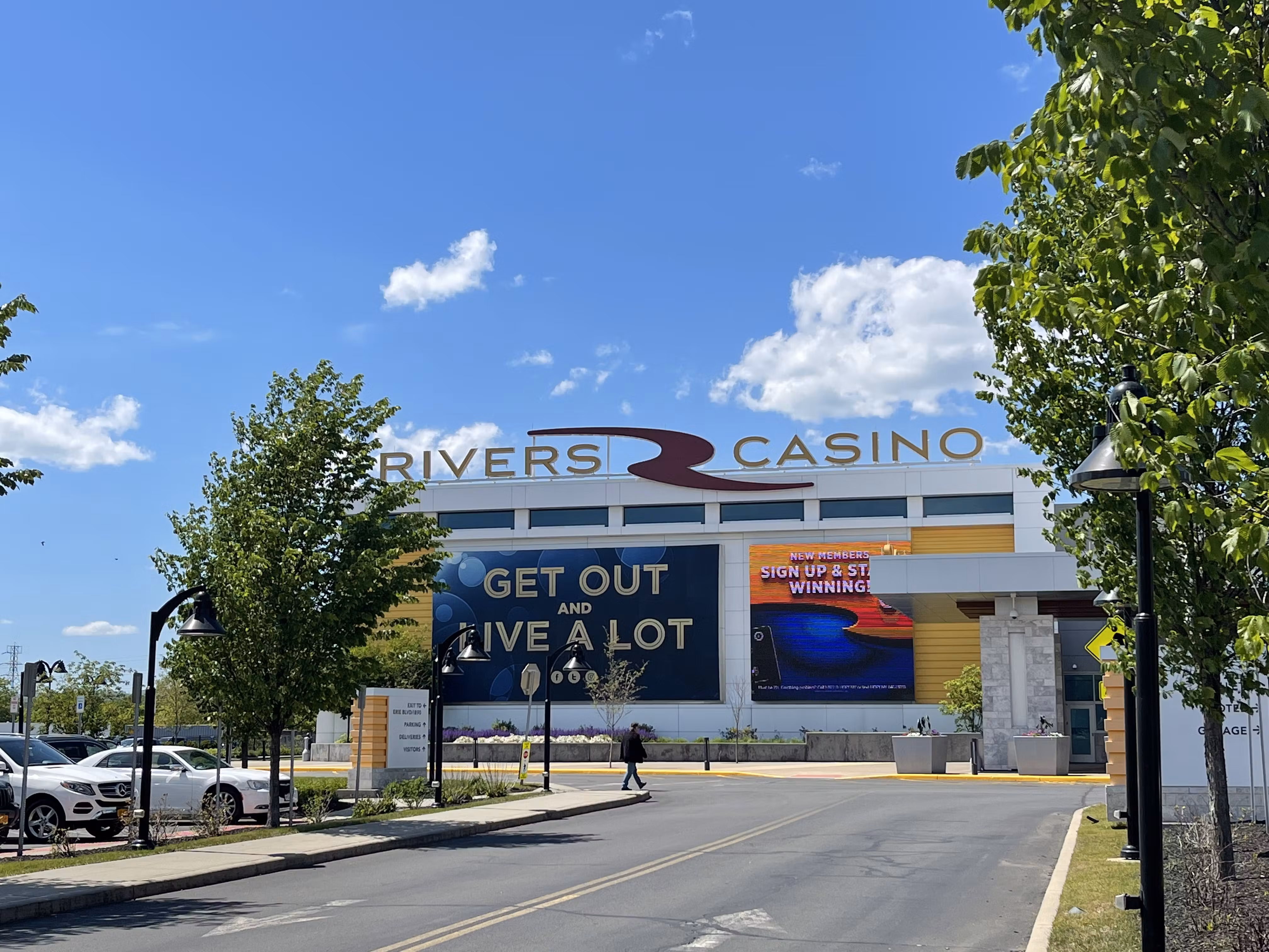 How To Bet - Rush Street Interactive’s iGaming Success Powers Plans for Growth