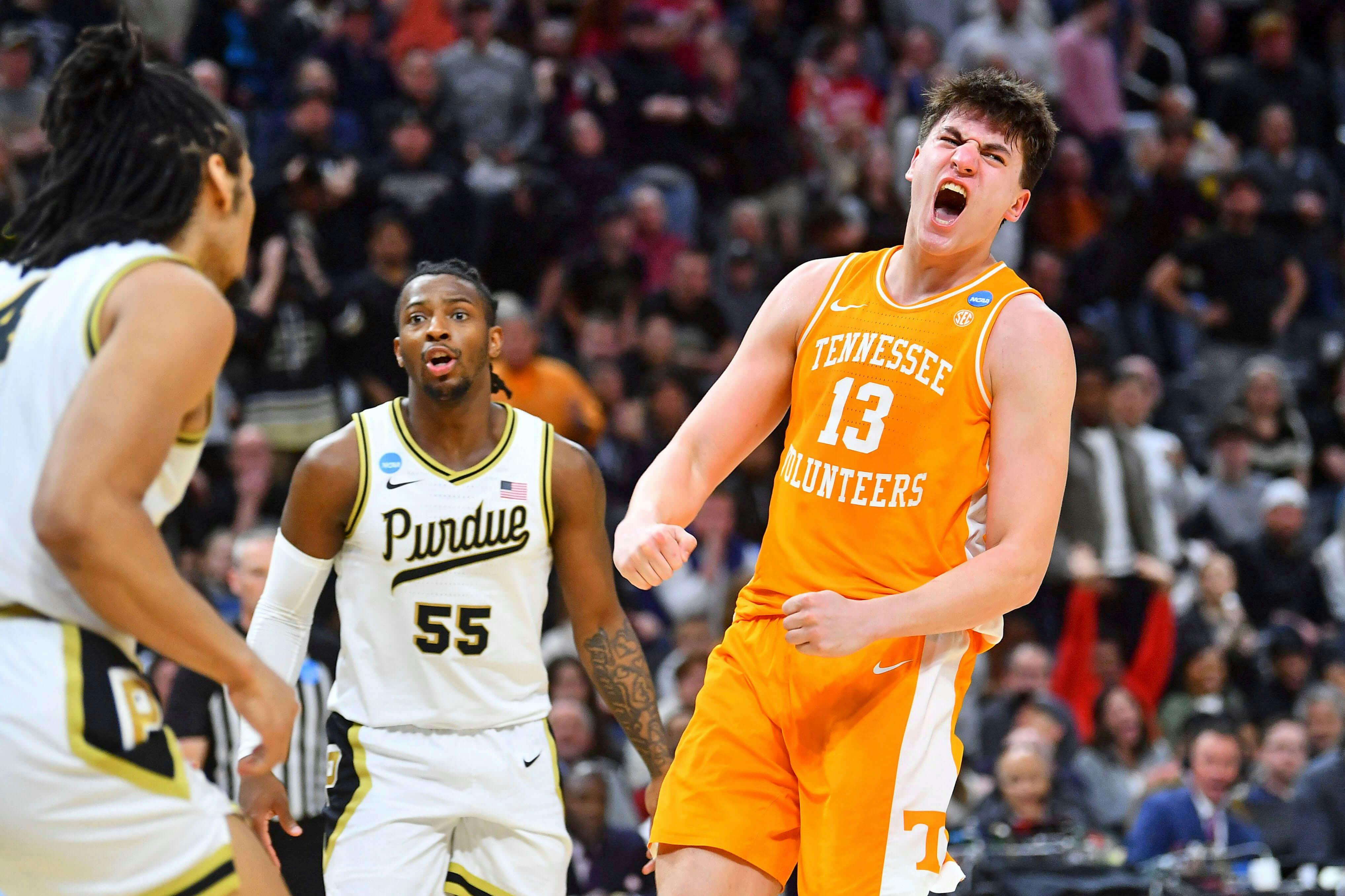 JP Estrella NCAAB Tennessee