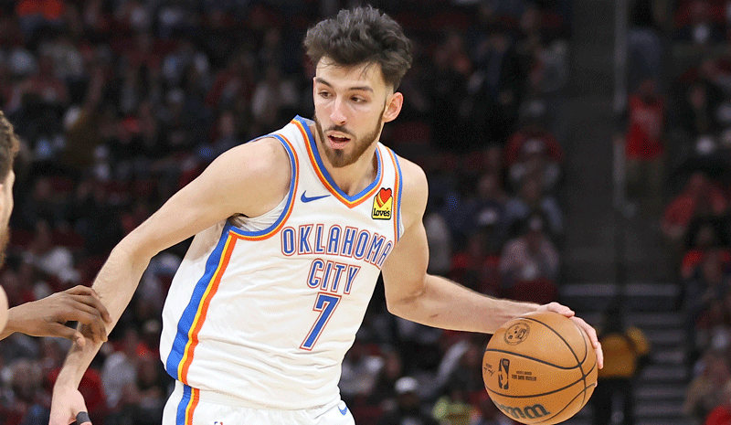 Oklahoma City Thunder center Chet Holmgren (7) dribbles the ball during the third quarter against the Houston Rockets at Toyota Center.