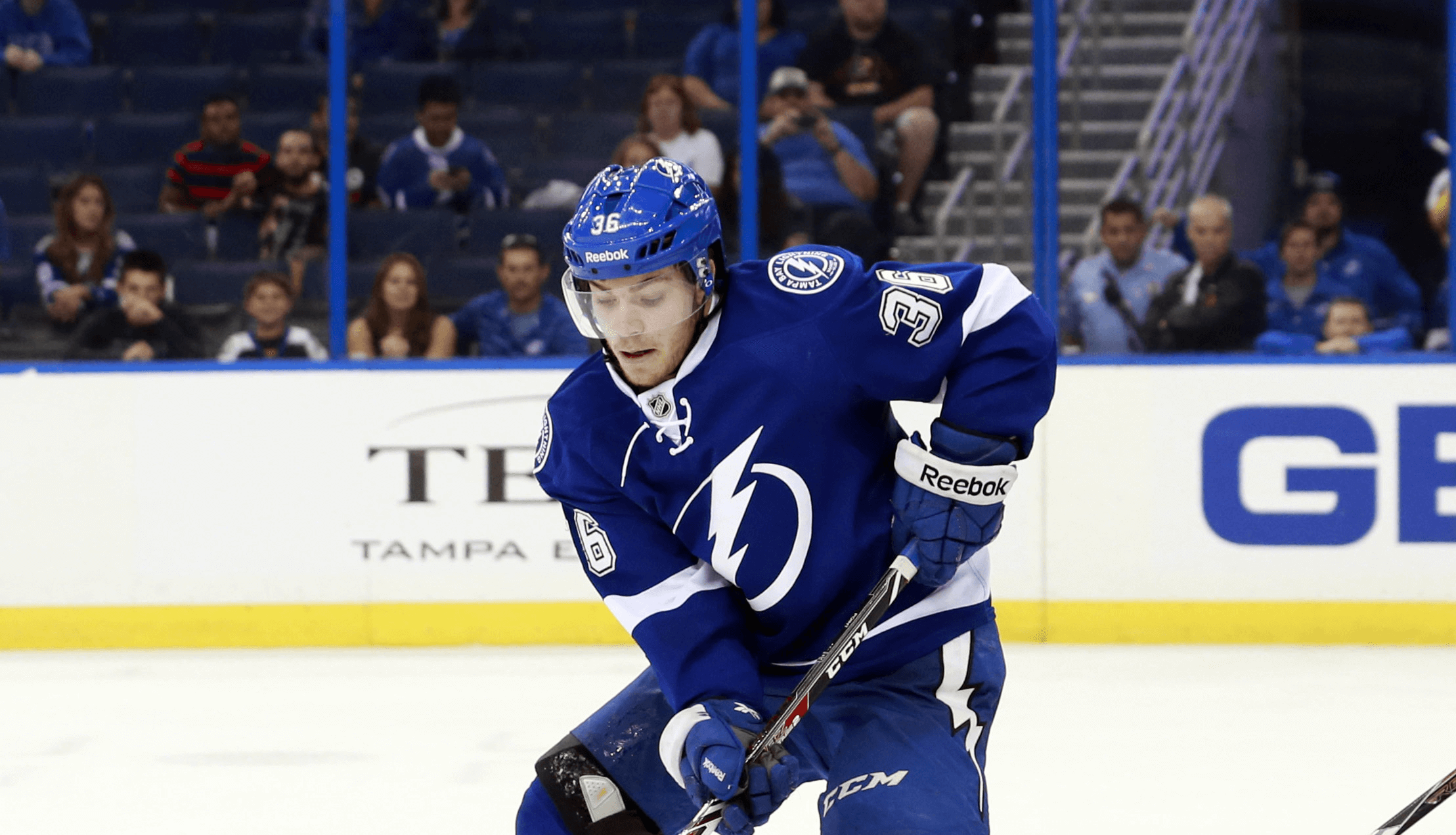 Lightning vs Blackhawks Prediction, Picks & Odds for Tonight’s NHL Game