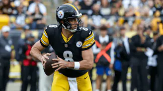 How To Bet - NFL Week 8 Picks: ChatGPT Predicts the Winner of Every Game Today