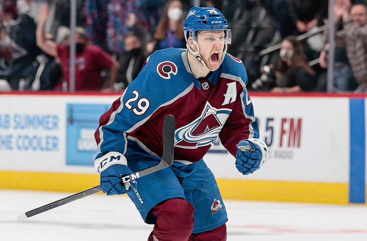 St Louis Blues top the Colorado Avalanche 4-1 to begin 2021 season