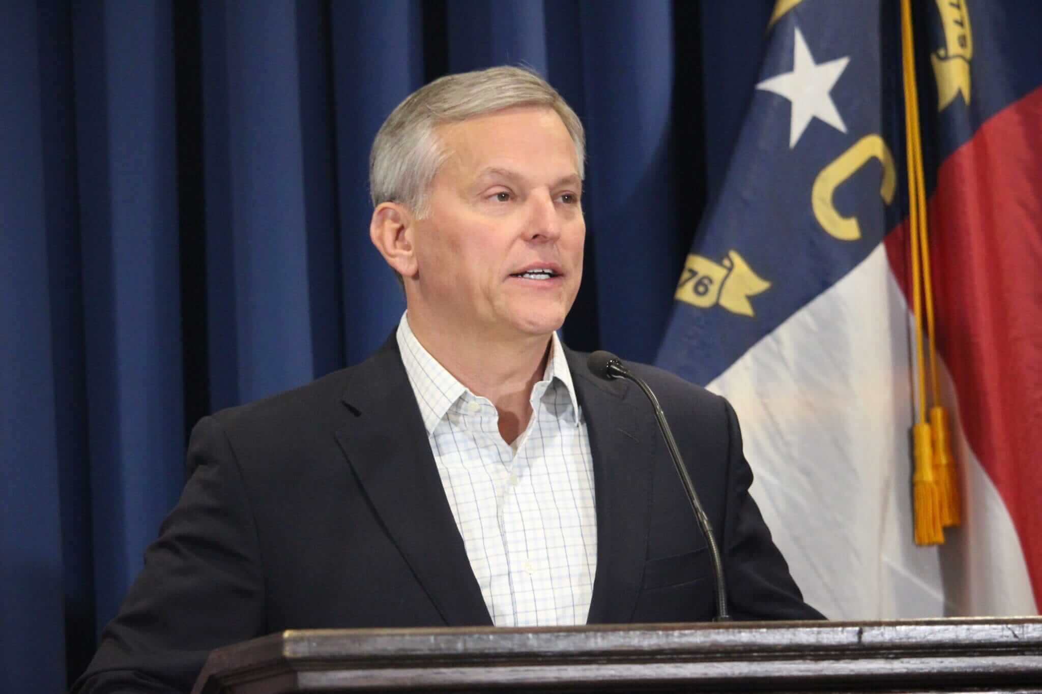 How To Bet - North Carolina Governor Signs off on new Sports Betting, Prediction Market Taxes