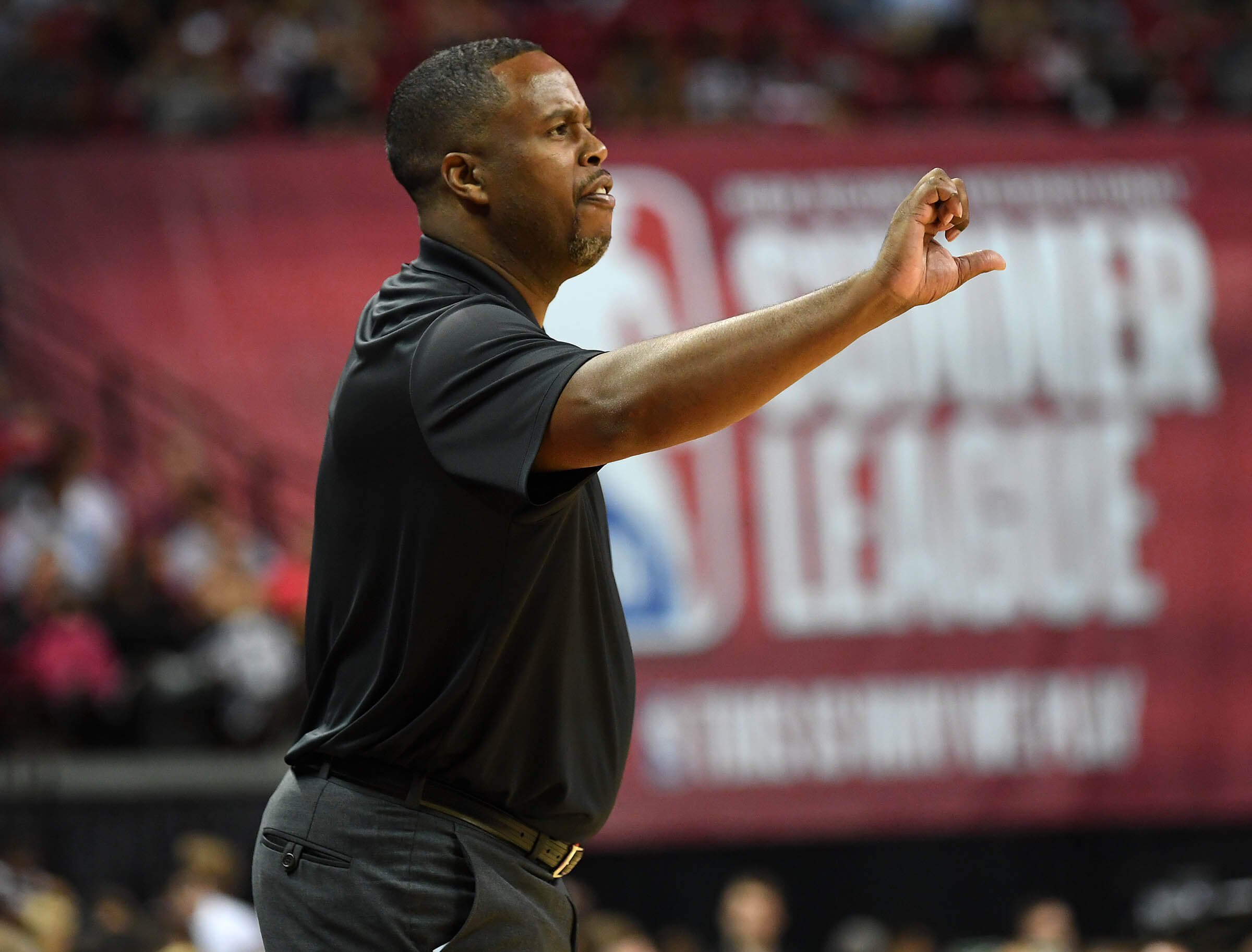 How To Bet - Damon Jones Pleads Not Guilty in Dual Gambling Indictments