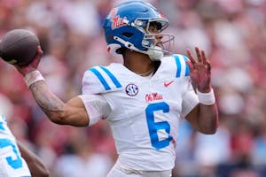 South Carolina vs Mississippi Prediction, Picks & Odds for November 1 — College Football Week 10