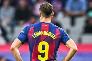 Barcelona vs PSG Predictions, Picks & Odds for Today's Champions League Match
