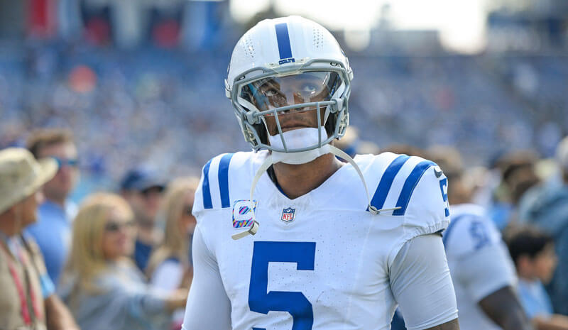 Dolphins vs Colts Picks & Predictions for Week 7: Offensive Slogfest Hits Lucas Oil Stadium